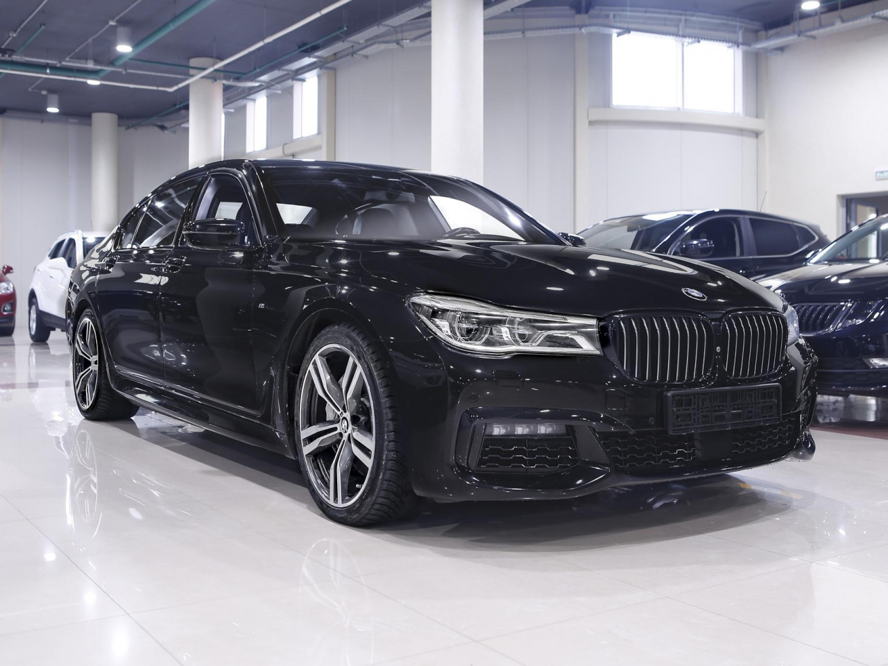 Купить 7 серии с пробегом